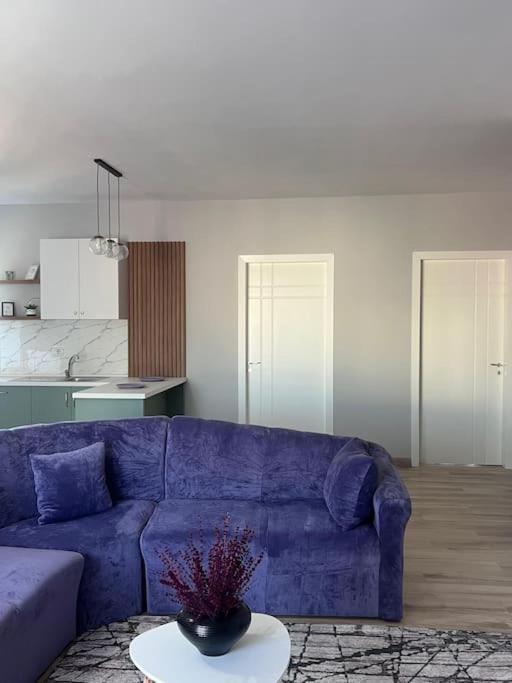 Inizio Apartament *