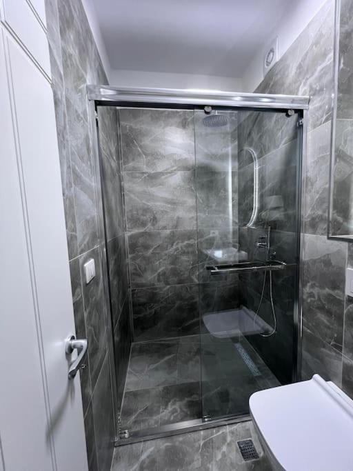 Inizio Apartament *